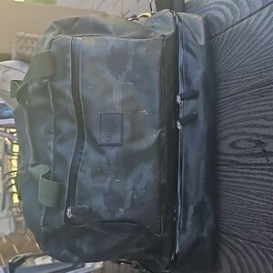 Duchamp Camo Duffle Bag Green Camoflage Travel Gym Workout Carry On